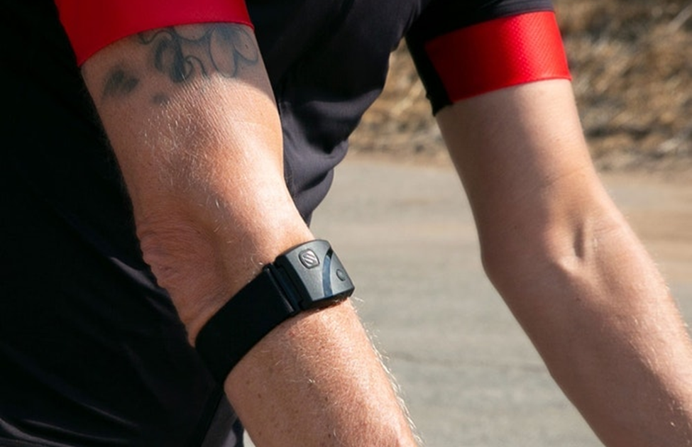 waterproof armband with heart rate monitor man wearing waterproof armband with heart rate monitor